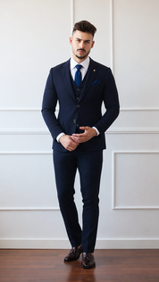 Fato Azul Marinho de 3 Peças — Corte Clássico