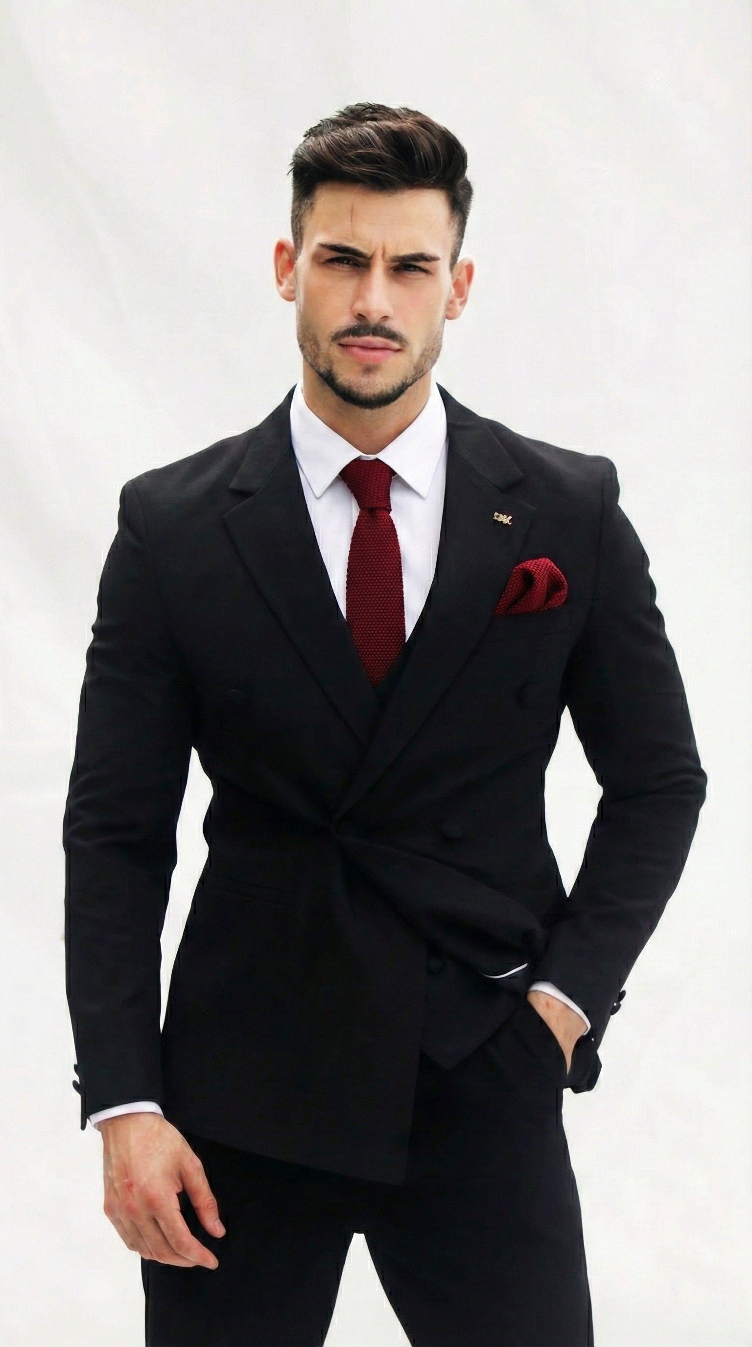 Fato 3 Peças Preto Escuro com Padrão Subtil – Distinção com Personalidade