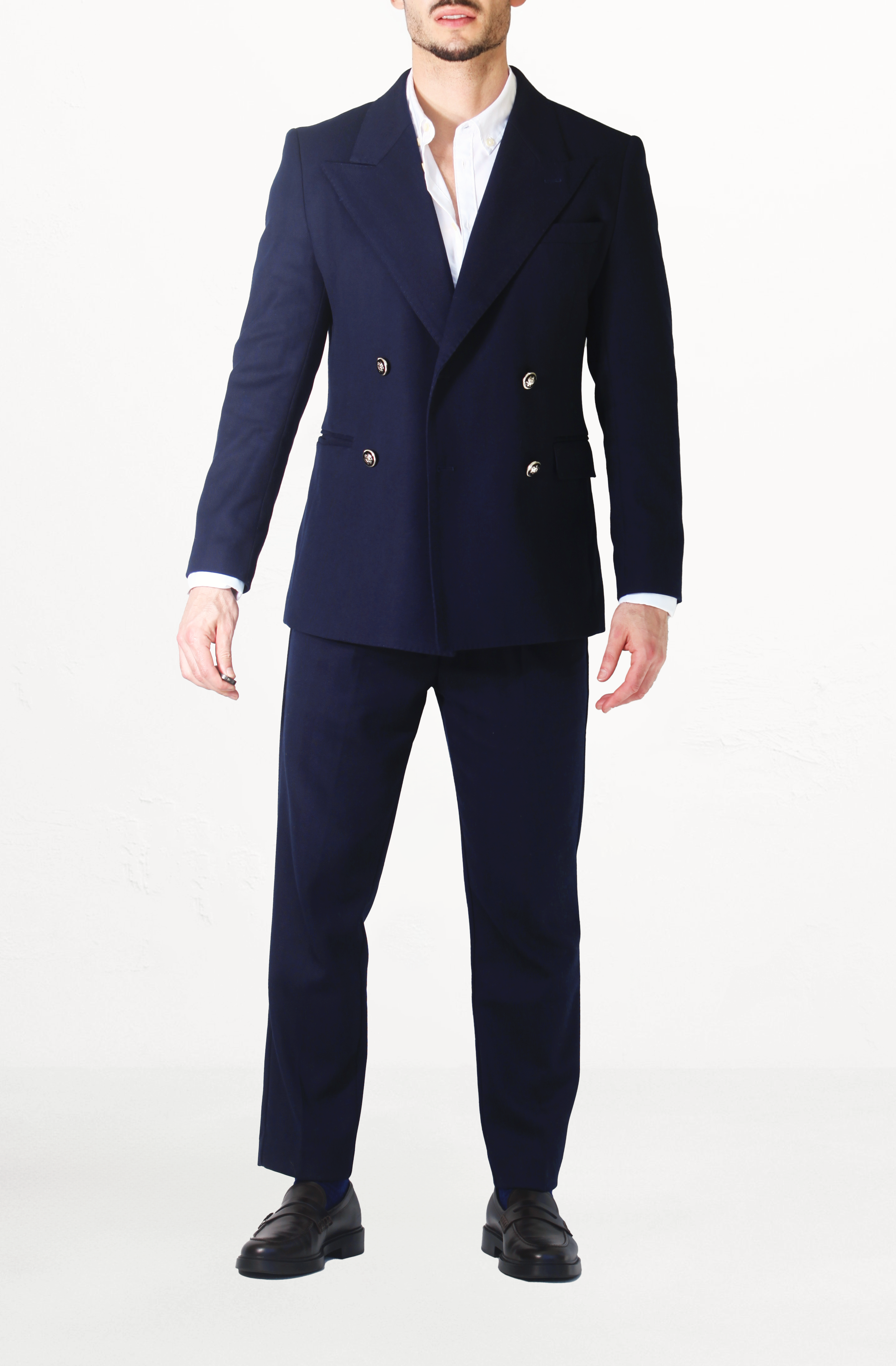 Fato Masculino Azul Marinho – Elegância