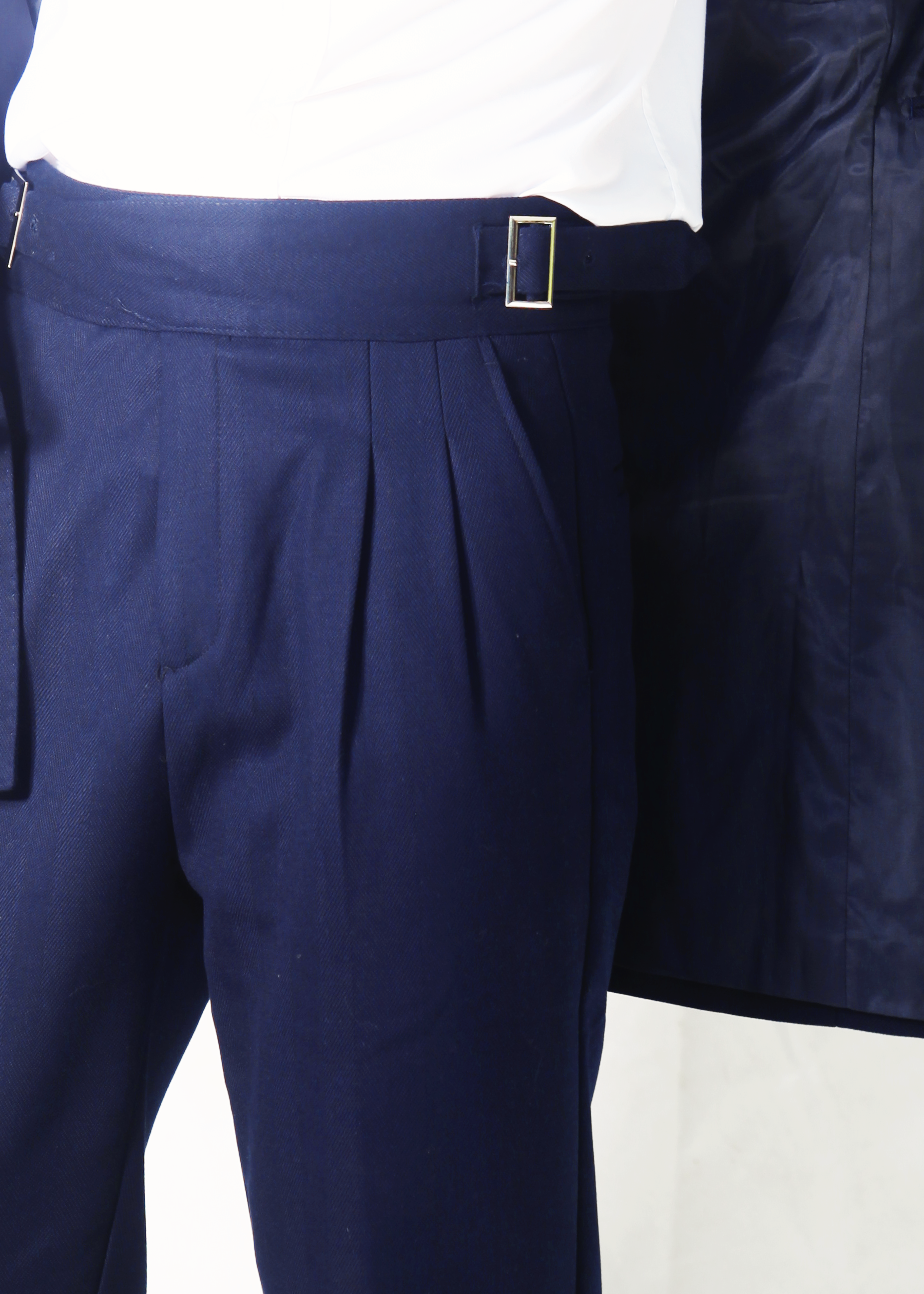 Fato Masculino Azul Marinho – Elegância