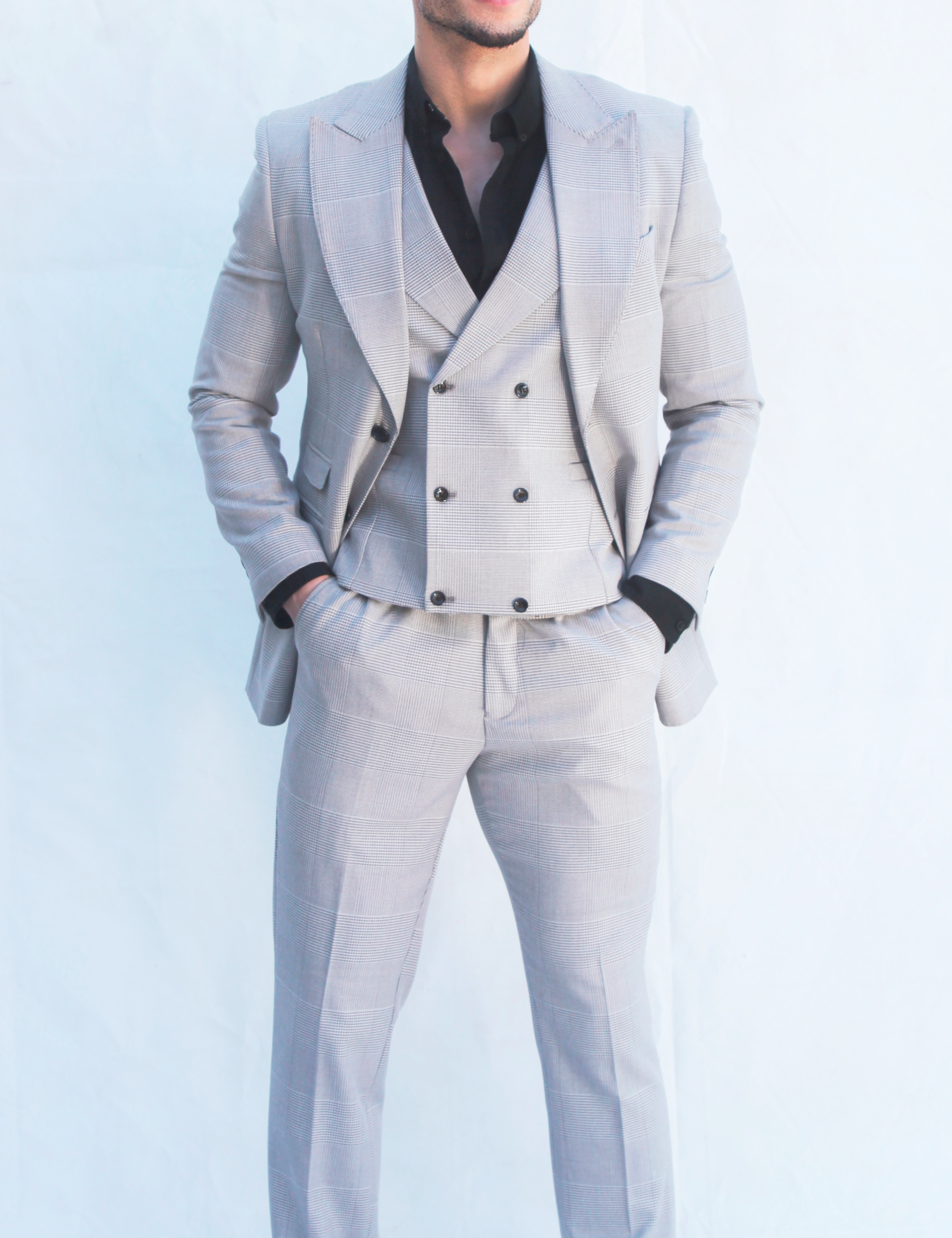 Fato 3 Peças Cinzento Claro Padrão Elegância Moderna para o Verão