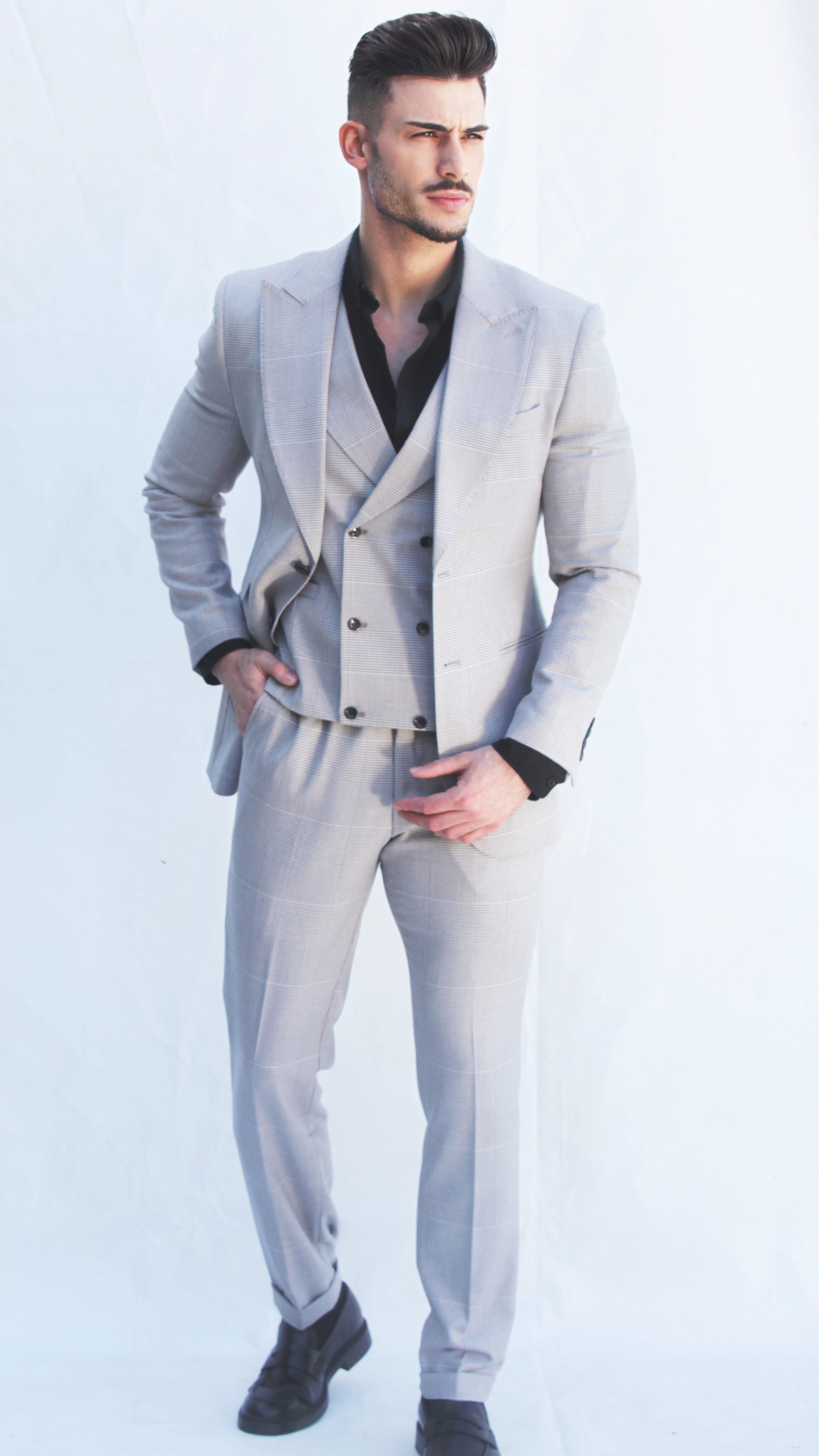 Fato 3 Peças Cinzento Claro Padrão Elegância Moderna para o Verão
