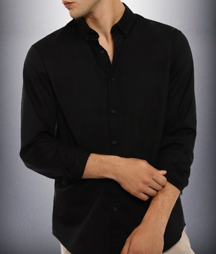 Camisa Slim Fit Preta para Homem - Fácil de Cuidar e Versátil