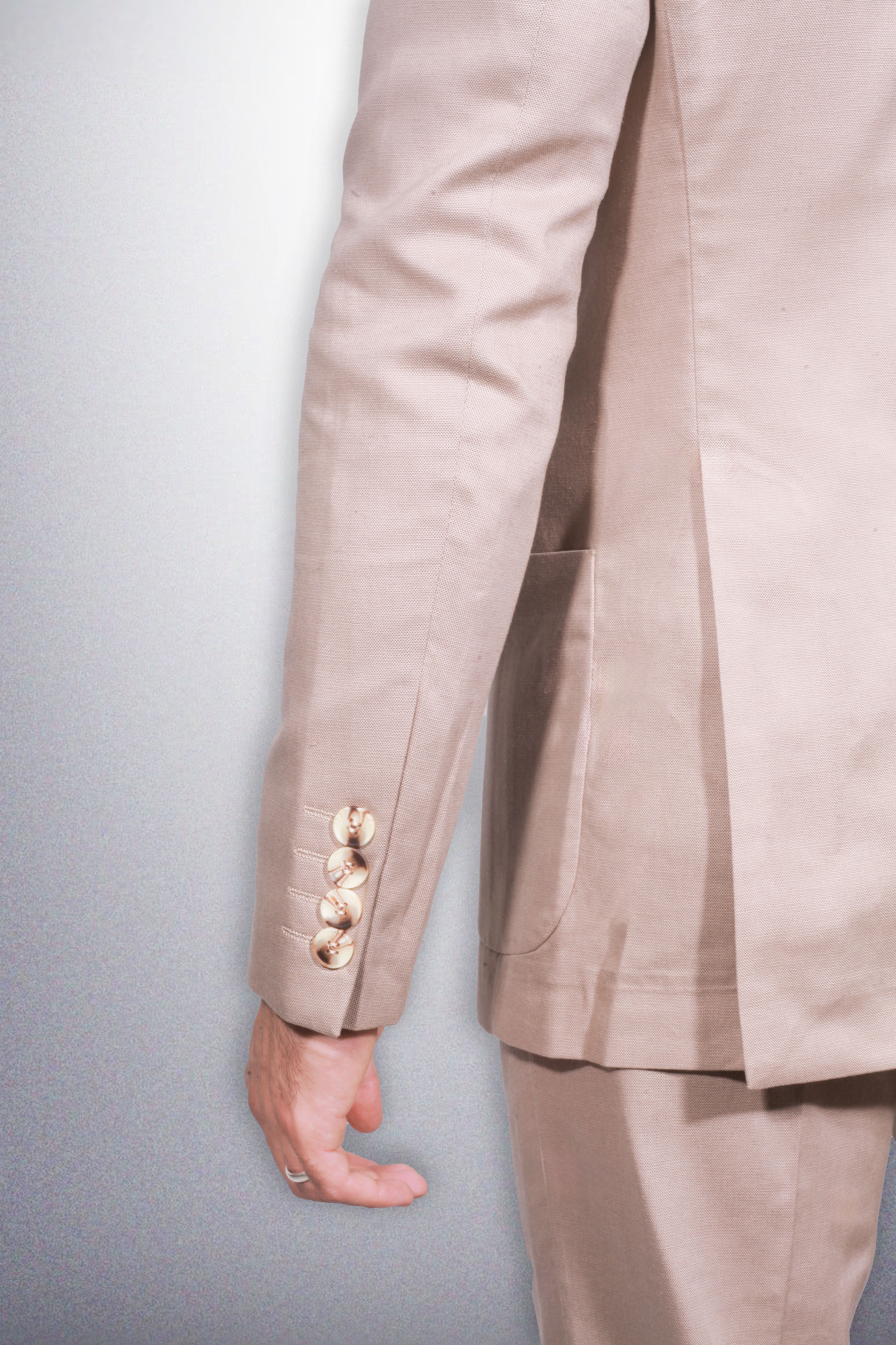 Fato Masculino em Linho e Algodão - Elegância e Conforto Natural