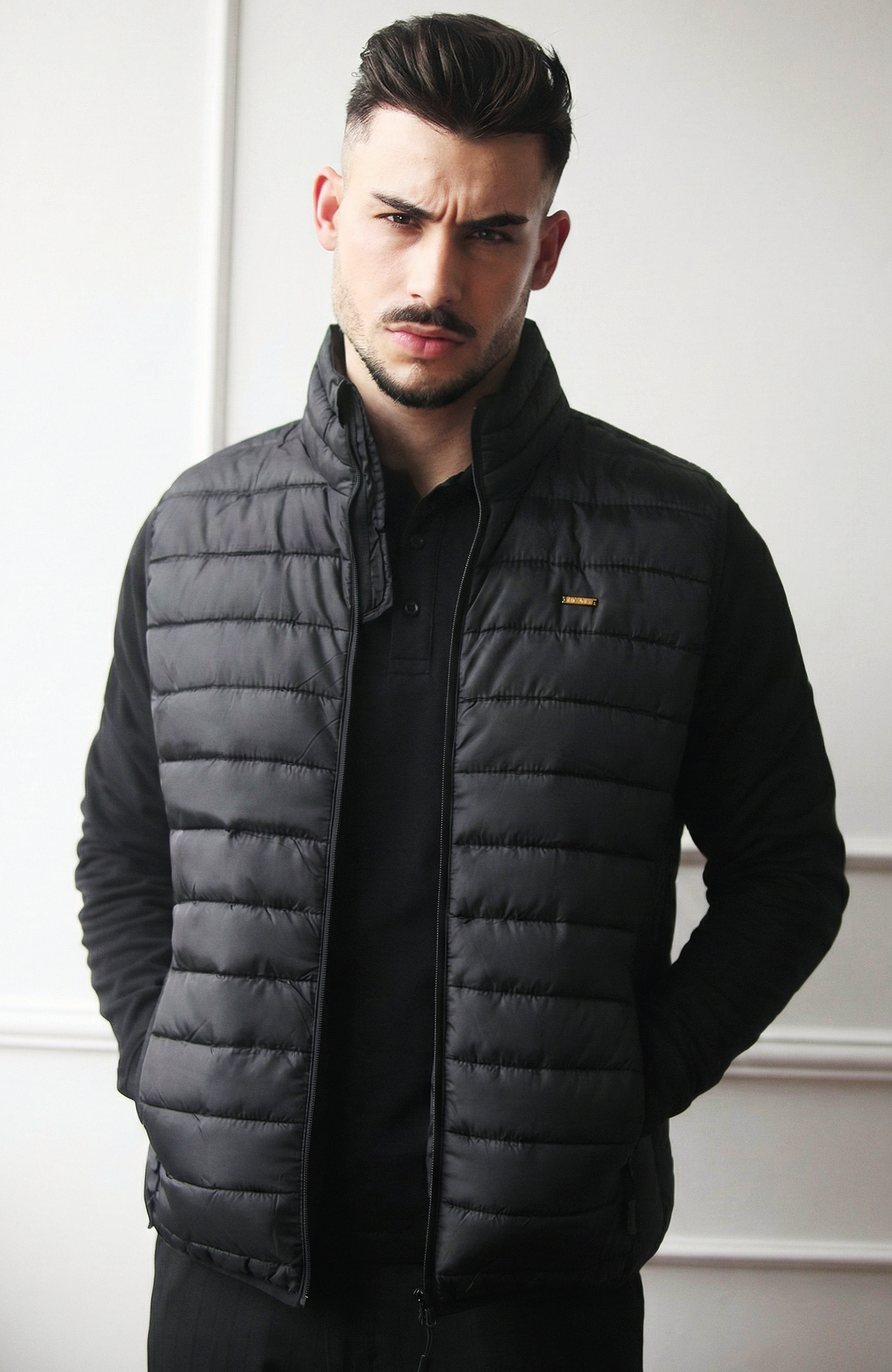 Colete com Fecho Frontal e Bolsos Dilectus