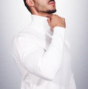 Camisola de Gola Alta em Branco | Dilectus