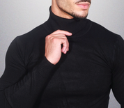 Camisola de Gola Alta em Preto | Dilectus