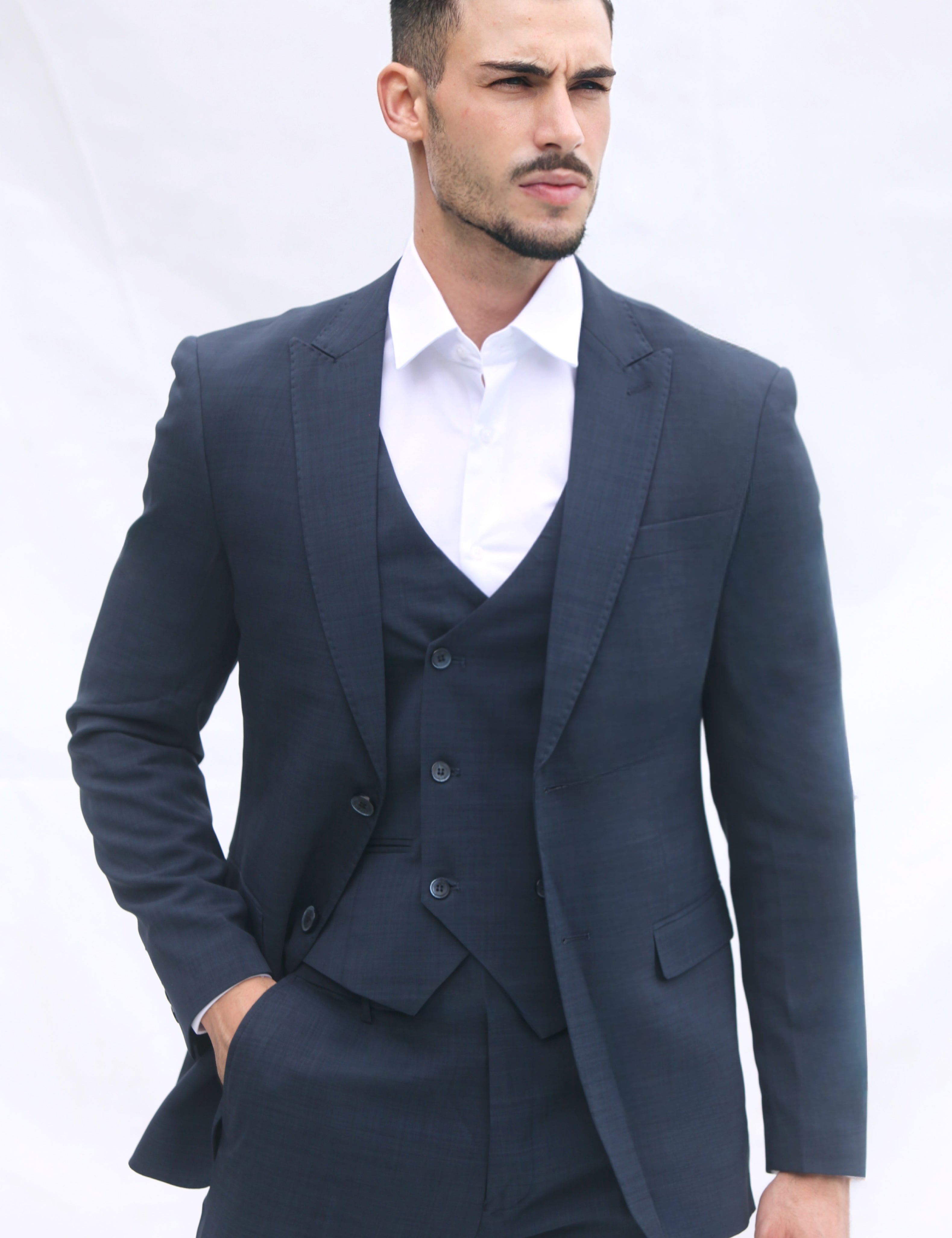 Fato Verde Oliva Elegante Slim Fit em Azul Marinho | Dilectus