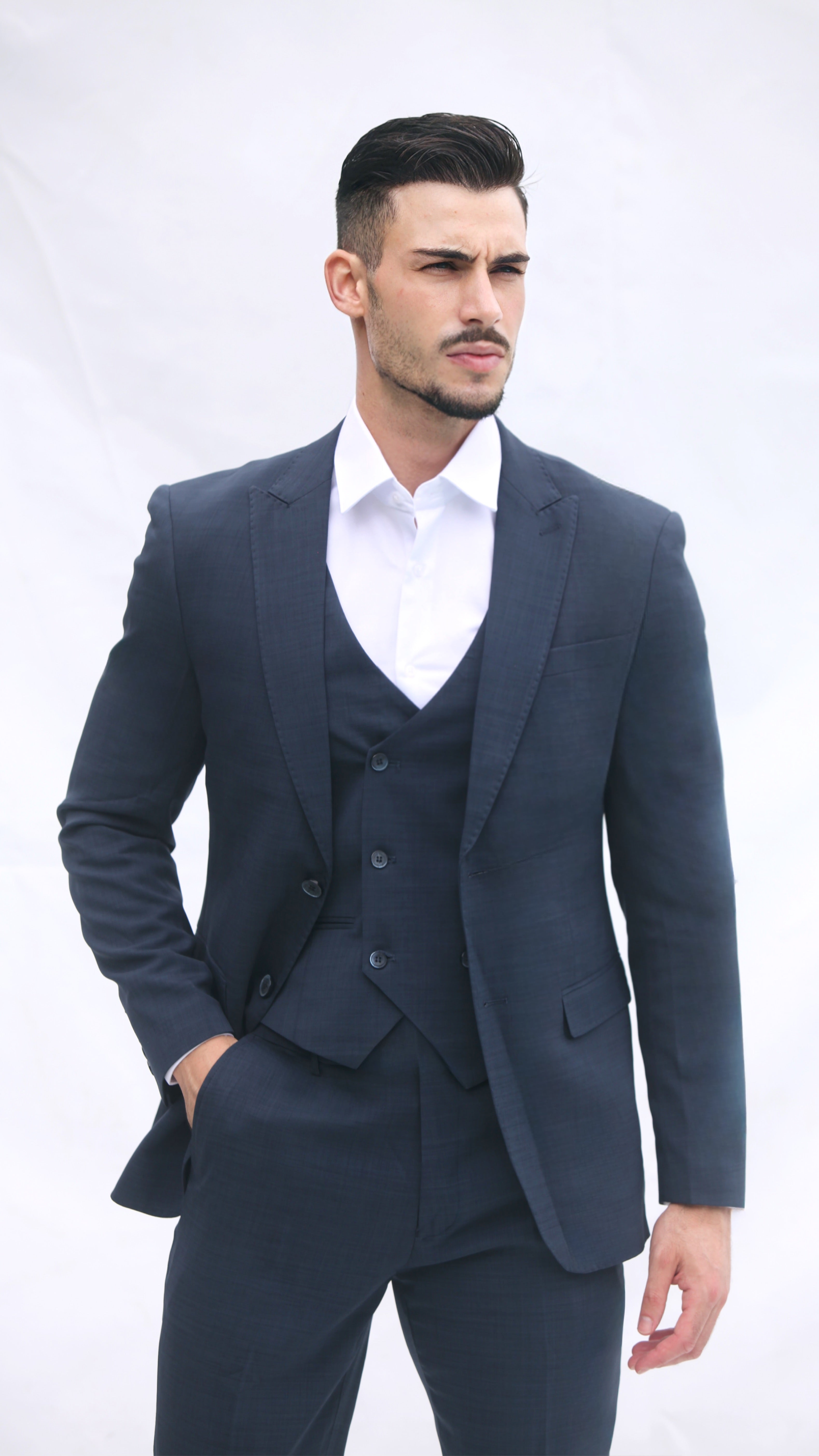 Fato Verde Oliva Elegante Slim Fit em Azul Marinho | Dilectus