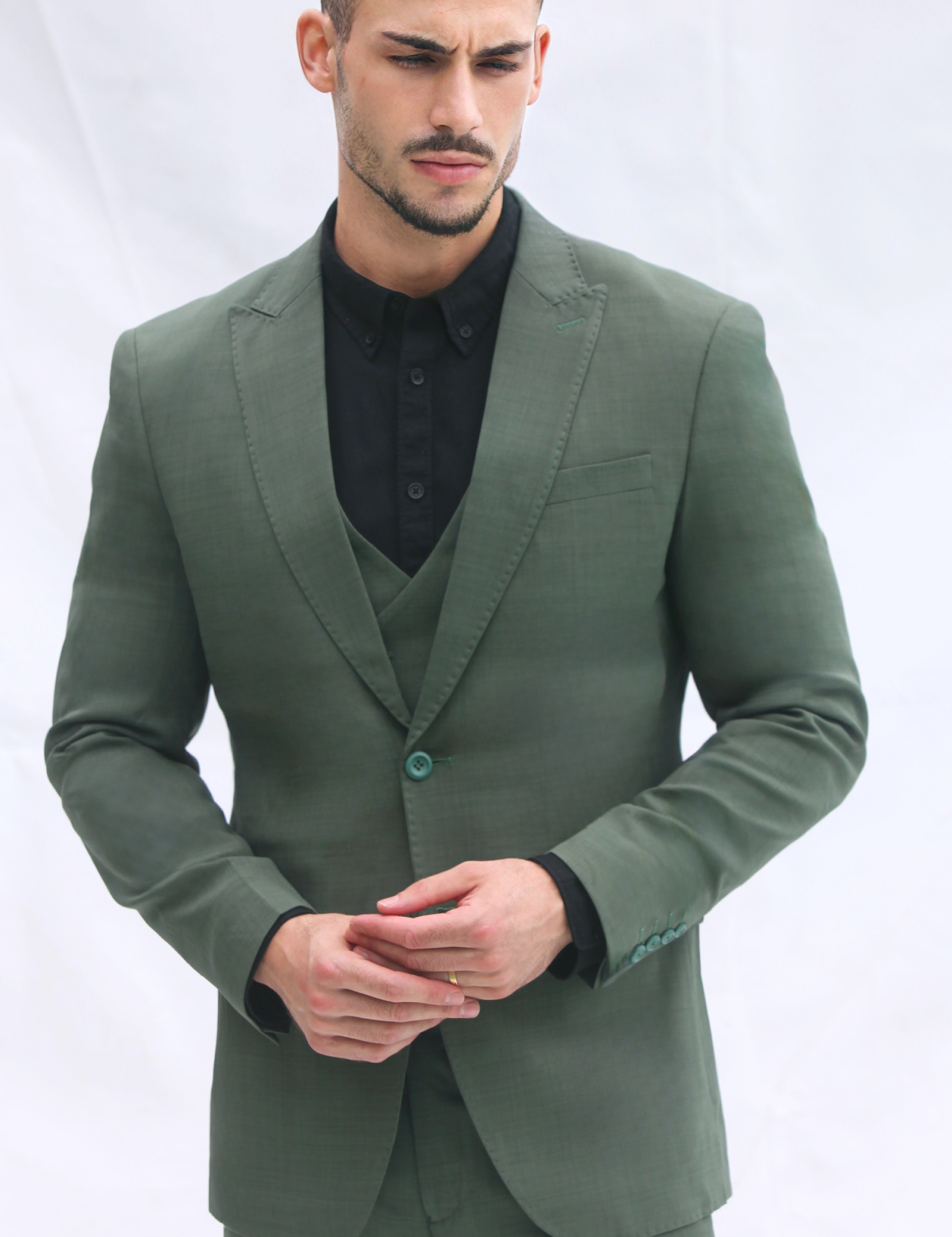 Fato Verde Oliva Elegante Slim Fit em Verde Escuro | Dilectus