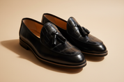 Loafer Preto Croco — Três Quartos