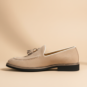 Loafers bege - perfil lateral elegante