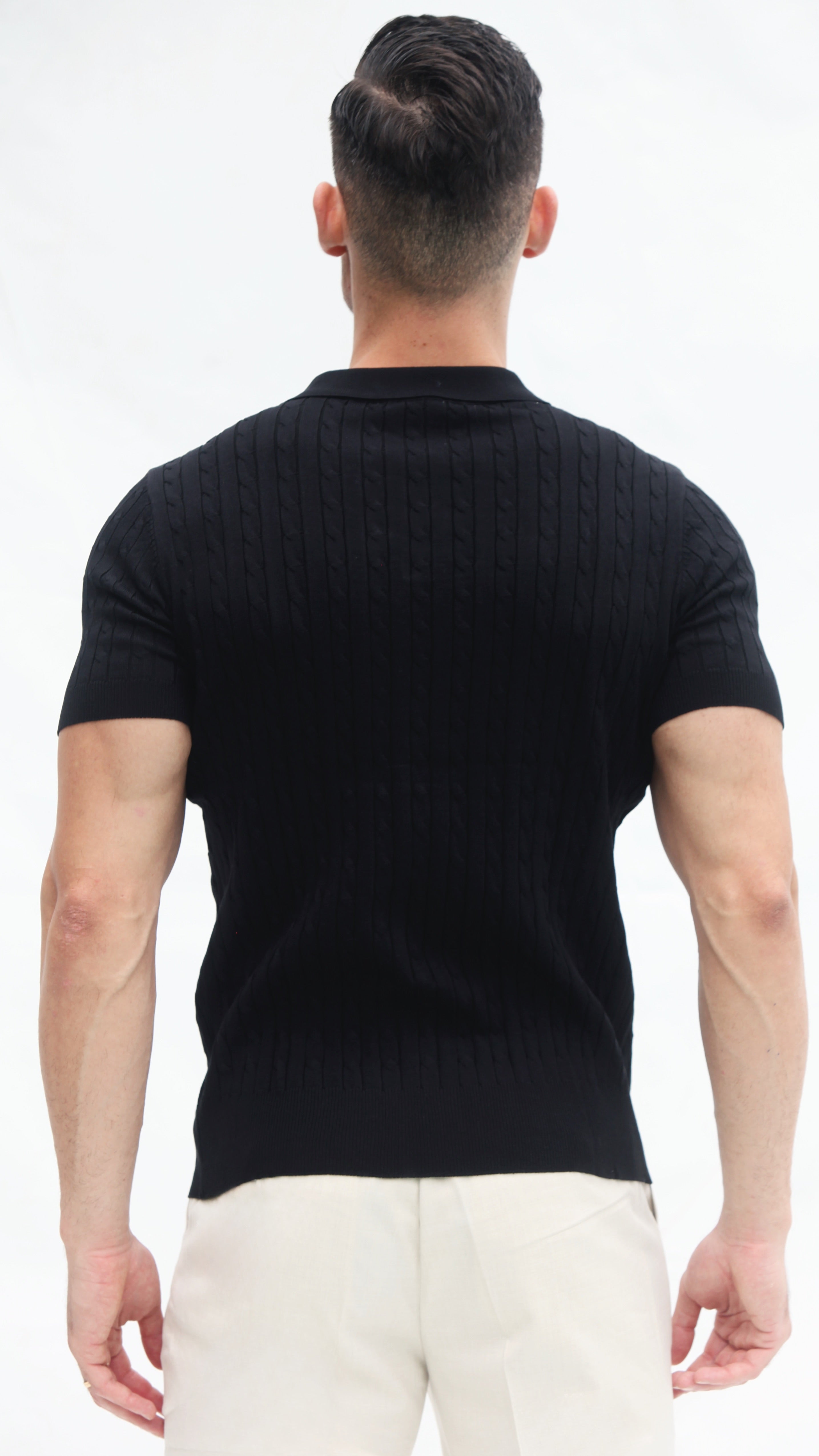 Polo Masculina Tricot Preta com Textura Canelada – Clássico Moderno