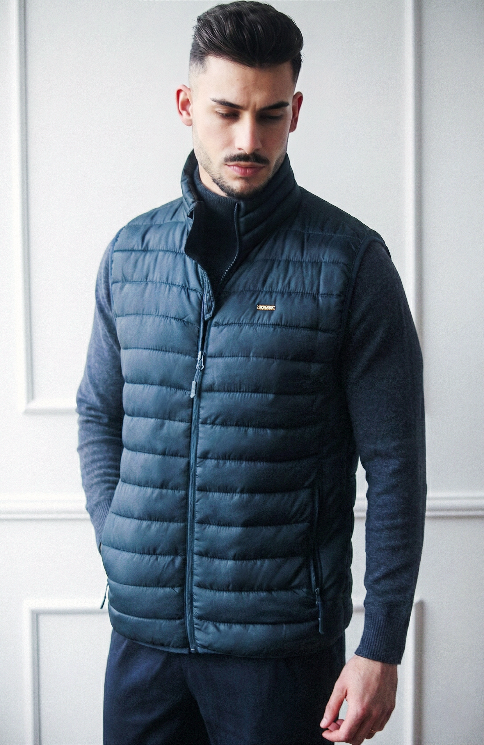 Colete com Fecho Frontal e Bolsos Dilectus Azul Marinho