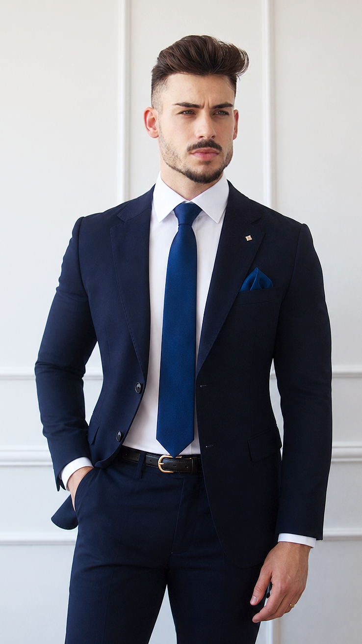 Fato Azul Marinho de 2 Peças — Corte Clássico