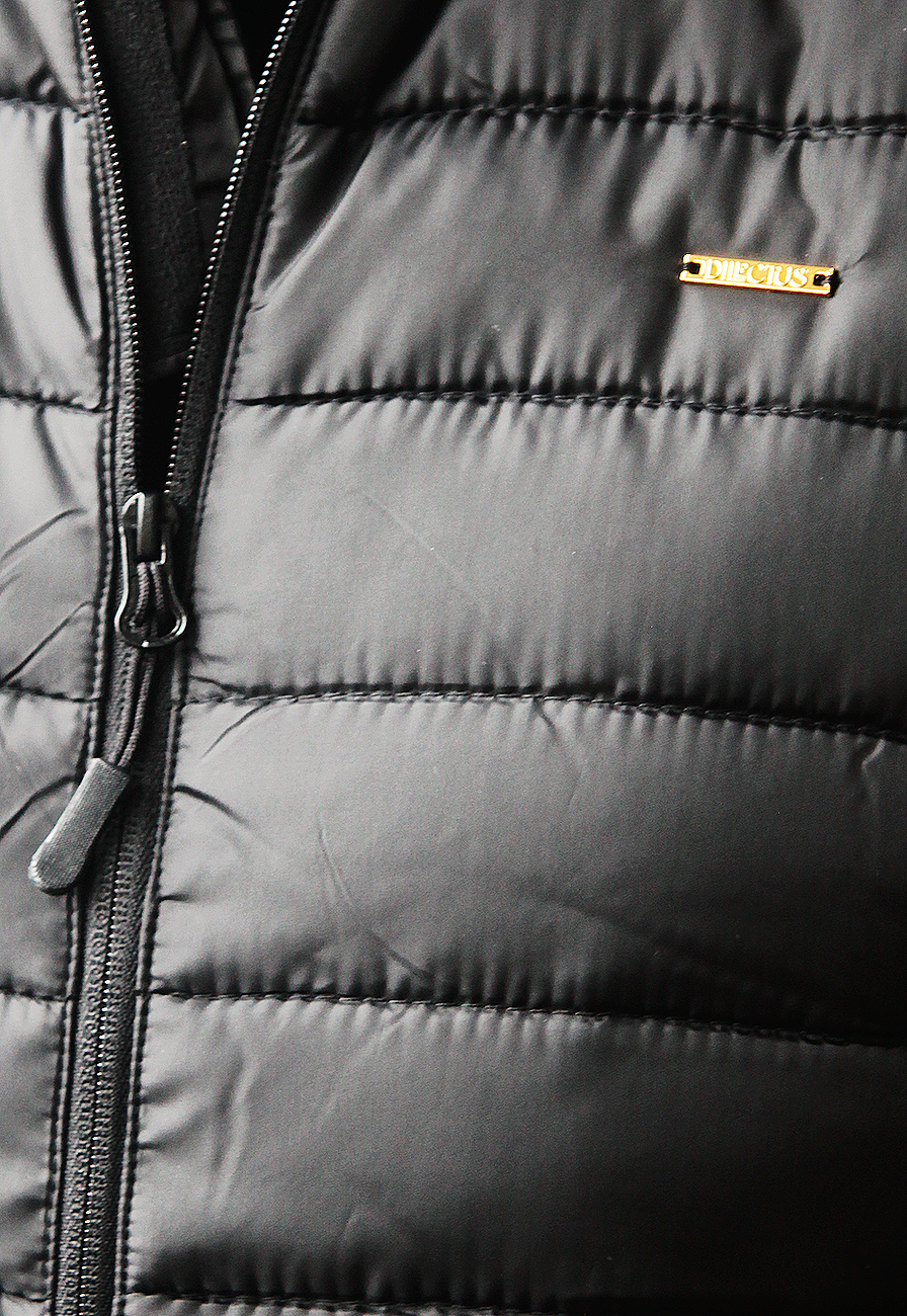 Colete com Fecho Frontal e Bolsos Dilectus