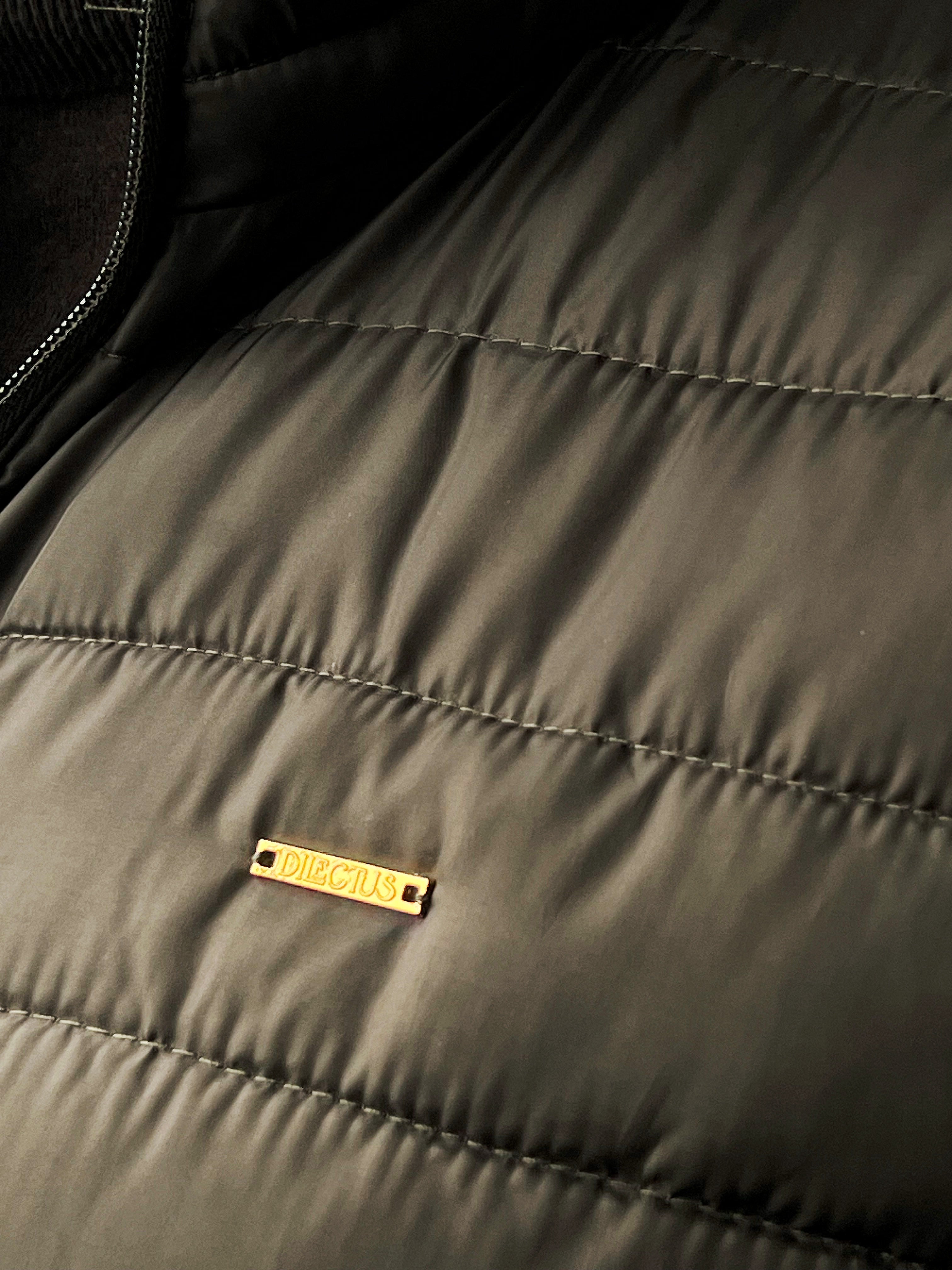 Colete com Fecho Frontal e Bolsos Dilectus Verde Oliva