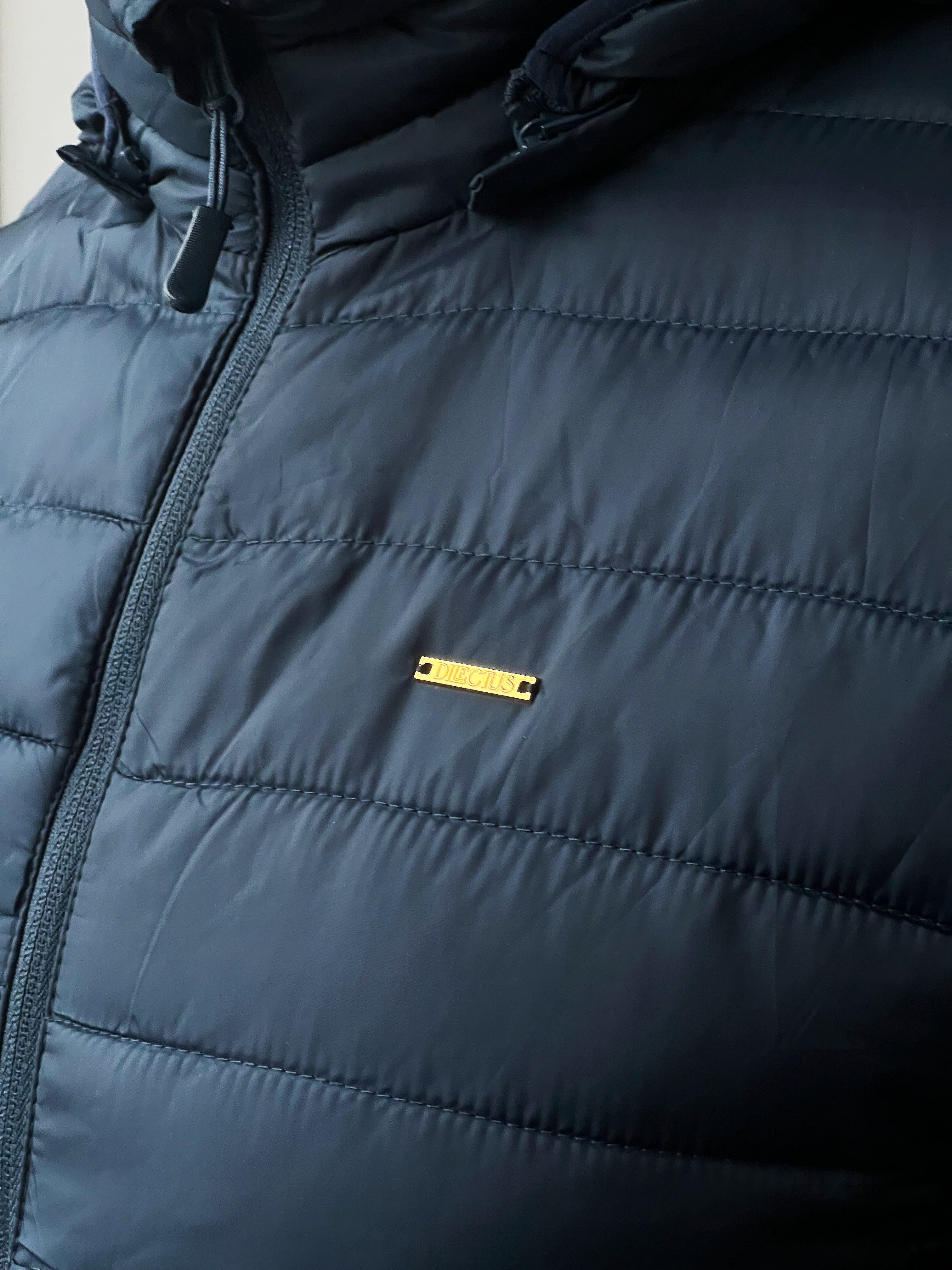 Casaco com Capuz Removível e Forro em Nylon Dilectus