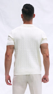 Polo Masculina Tricot Off-White com Textura Canelada – Elegância Atemporal
